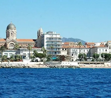 123 Sadi Carnot, Classe 2 Etoiles Daire