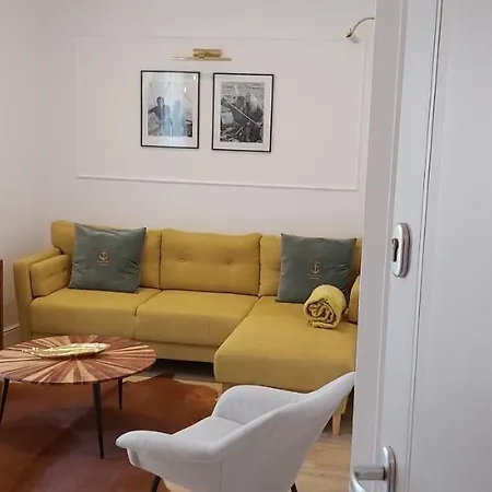 Appartement 123 Sadi Carnot, Classé 2 étoiles *