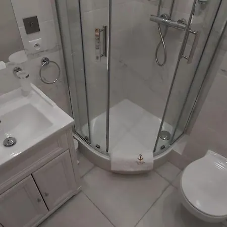 123 Sadi Carnot, Classé 2 étoiles Saint-Raphaël