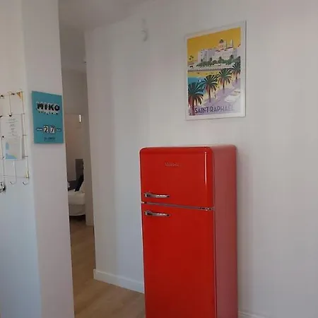 123 Sadi Carnot, Classé 2 étoiles