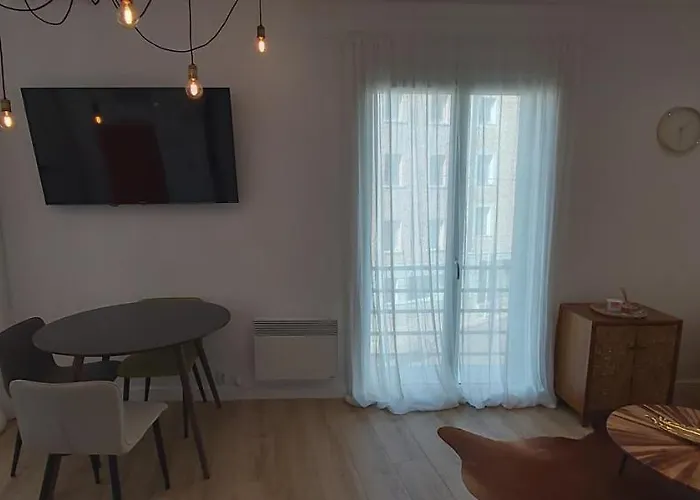 123 Sadi Carnot, Classe 2 Etoiles Apartment