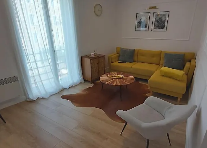 123 Sadi Carnot, Classe 2 Etoiles *